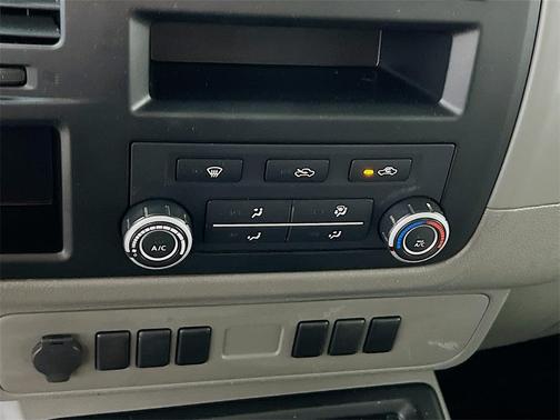 2017 Nissan NV Cargo NV1500 S V6