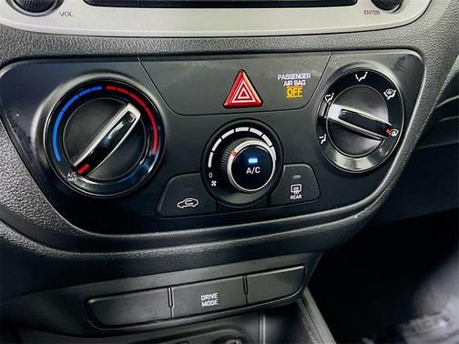 2019 Hyundai Accent SE