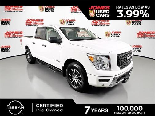 2024 Nissan Titan SV