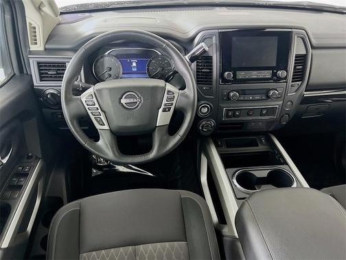 2024 Nissan Titan SV
