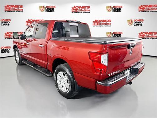 2019 Nissan Titan SV