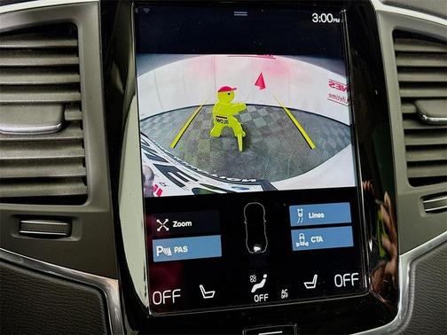 2020 Volvo XC90 T5 Momentum 7 Passenger