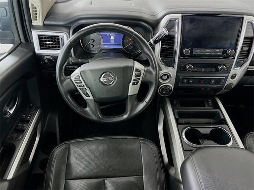 2021 Nissan Titan SV