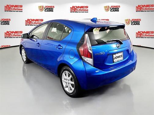 2016 Toyota Prius c Three