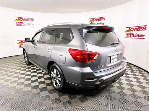 2019 Nissan Pathfinder S