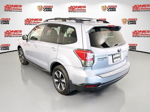 Ice Silver Metallic 2017 Subaru Forester 2.5i Premium