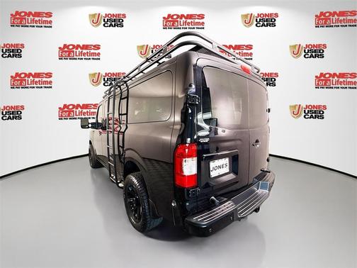 2020 Nissan NV Passenger NV3500 HD SL V8