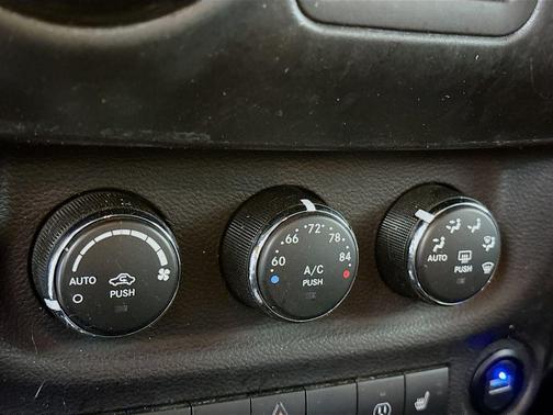 Black Clearcoat 2017 Jeep Wrangler Unlimited Rubicon