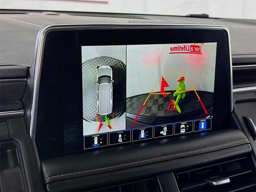 2023 GMC Yukon XL AT4