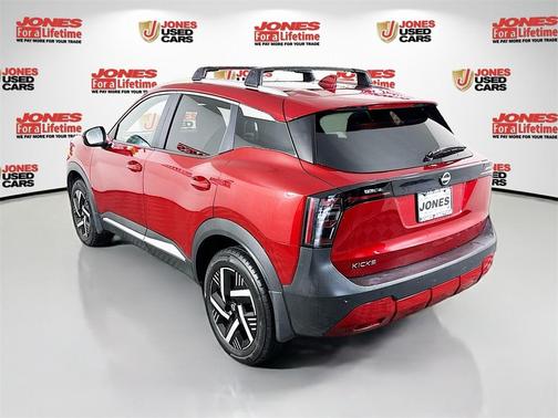 2025 Nissan Kicks SV
