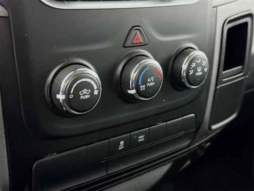 2016 RAM 1500 Tradesman/Express