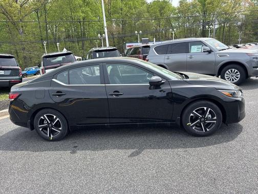Black 2025 Nissan Sentra SV