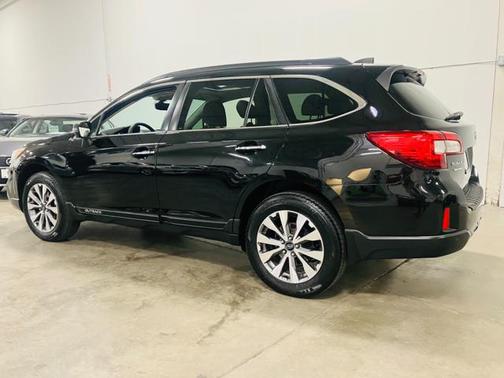 2017 Subaru Outback 3.6R Touring