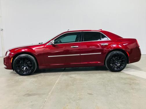 2016 Chrysler 300 Limited