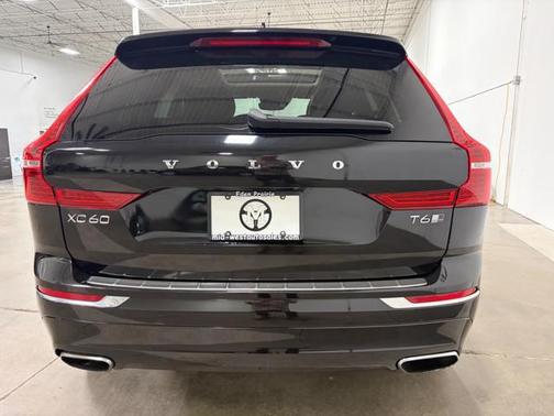 Onyx Black Metallic 2020 Volvo XC60 T6 Inscription
