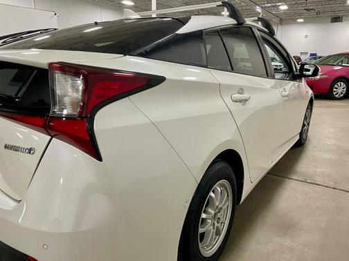 2019 Toyota Prius XLE
