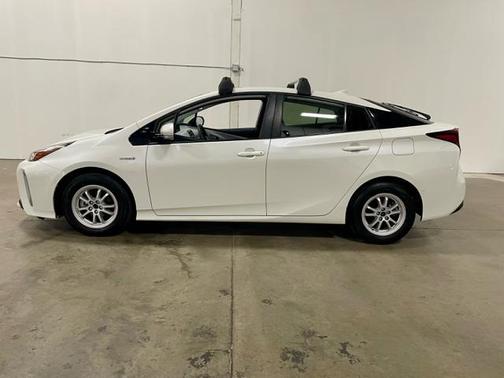 2019 Toyota Prius XLE