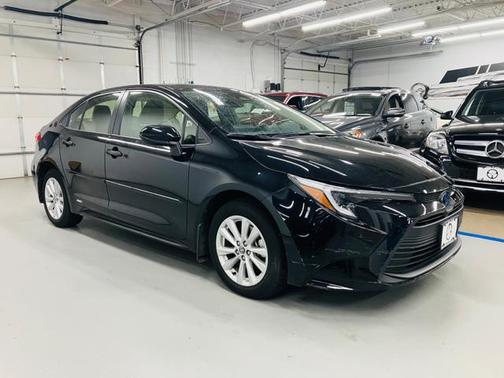 2023 Toyota Corolla Hybrid SE Infrared