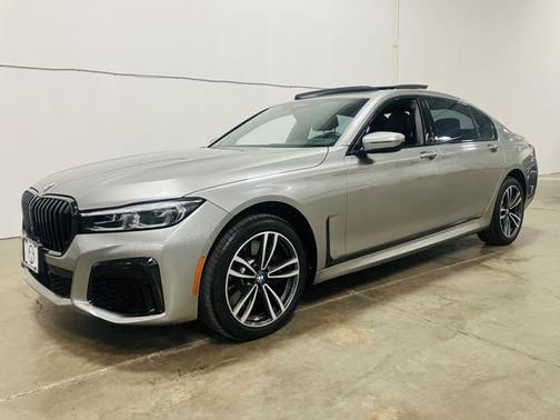 2022 BMW 750 i xDrive