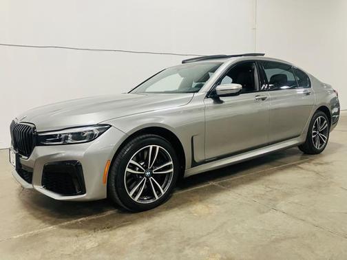 2022 BMW 750 i xDrive