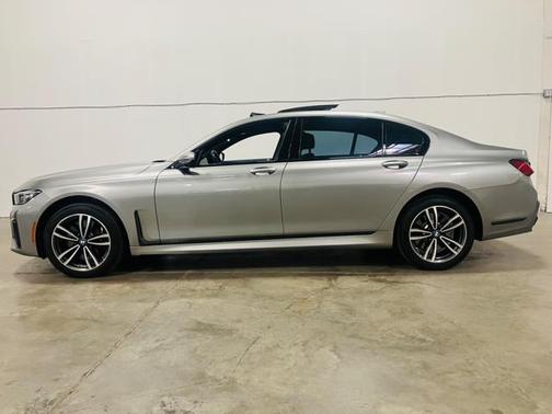 2022 BMW 750 i xDrive
