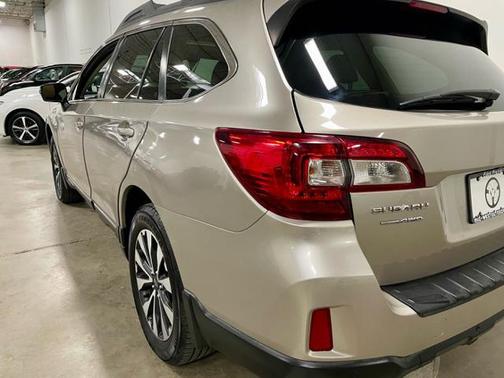 Gray 2017 Subaru Outback 2.5i Limited