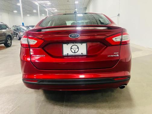 2014 Ford Fusion Hybrid SE