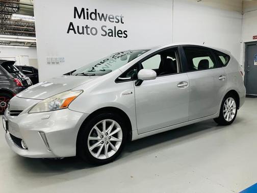 2012 Toyota Prius v Five