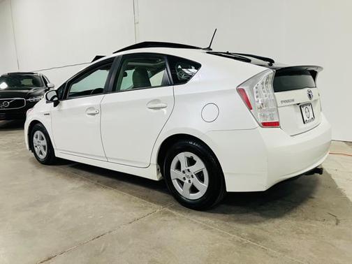 2010 Toyota Prius IV