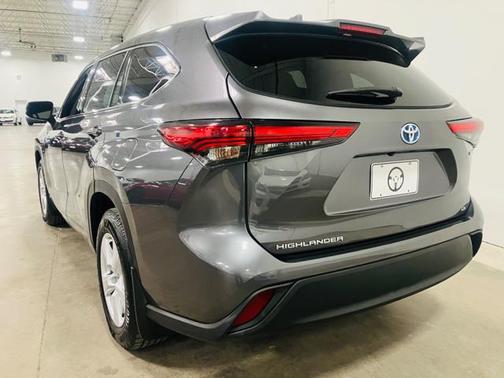 2021 Toyota Highlander Hybrid LE