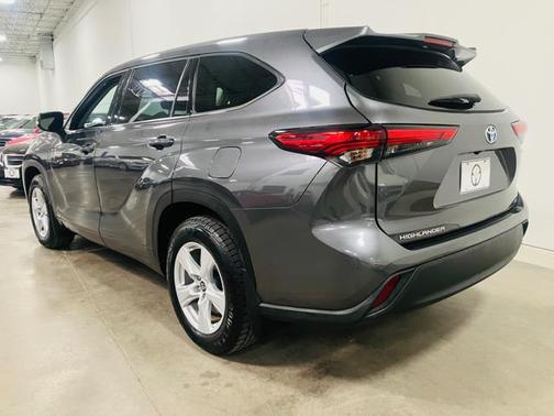 2021 Toyota Highlander Hybrid LE