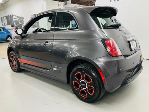2017 FIAT 500e Battery Electric