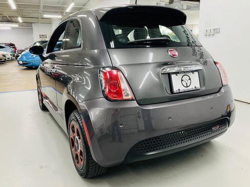 2017 FIAT 500e Battery Electric