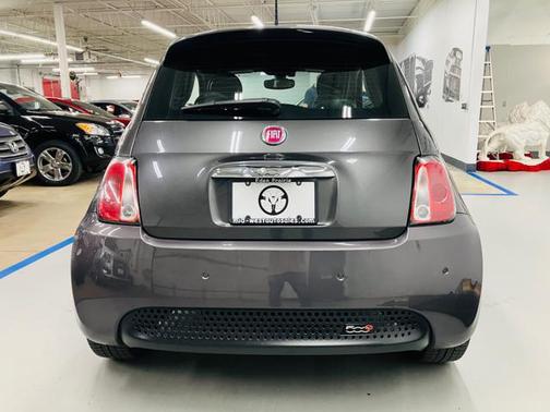 2017 FIAT 500e Battery Electric