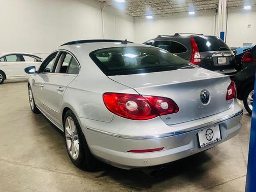 2010 Volkswagen CC Luxury