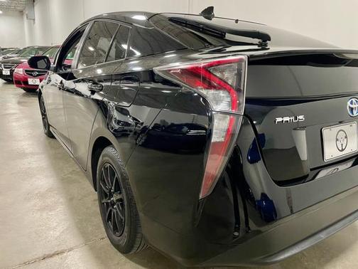 2017 Toyota Prius Two