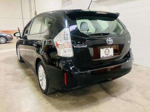 2012 Toyota Prius v Five