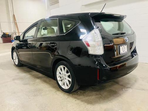 2012 Toyota Prius v Five