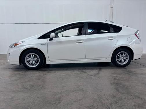 2010 Toyota Prius IV