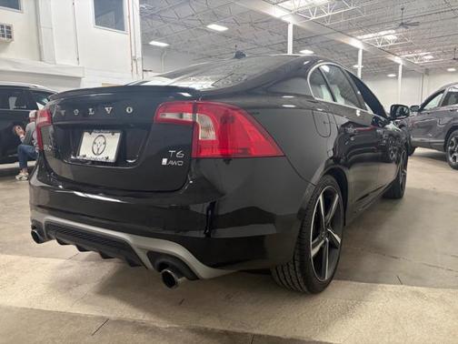 Black 2017 Volvo S60 T6 R-Design Platinum