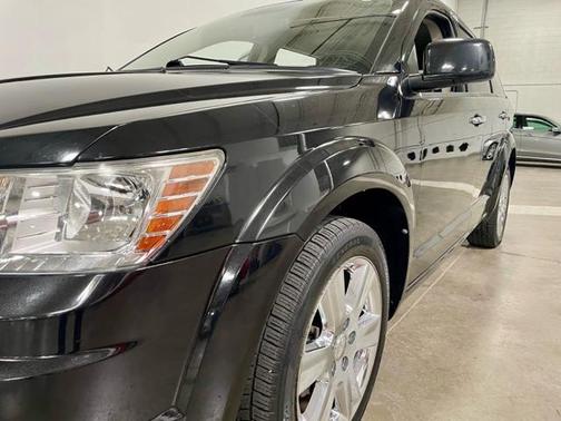 2011 Dodge Journey Lux
