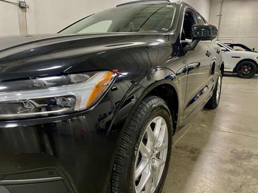 2020 Volvo XC60 T5 Momentum