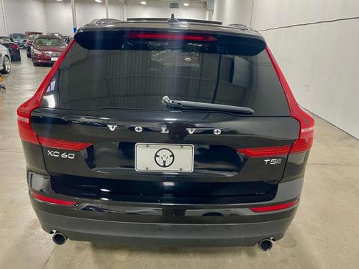 2020 Volvo XC60 T5 Momentum