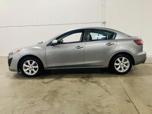2011 Mazda Mazda3 i Touring
