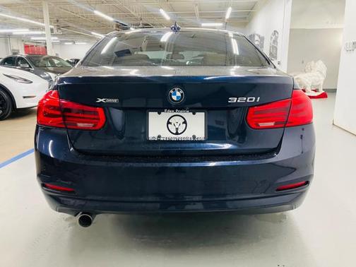 2017 BMW 320 i