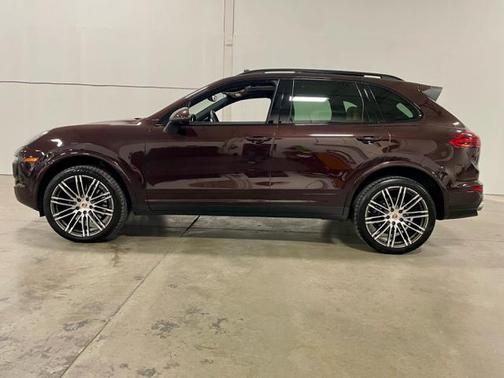 2018 Porsche Cayenne Platinum Edition
