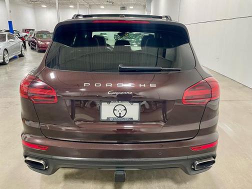 2018 Porsche Cayenne Platinum Edition
