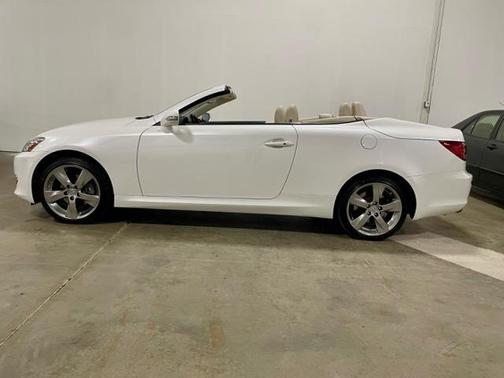 2010 Lexus IS 250C Base