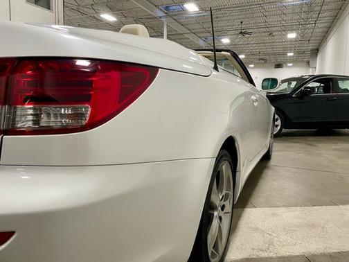 2010 Lexus IS 250C Base