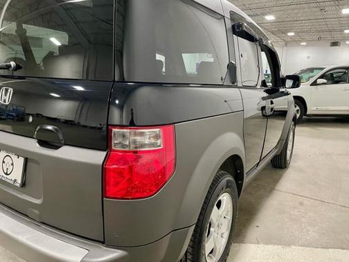 2004 Honda Element EX